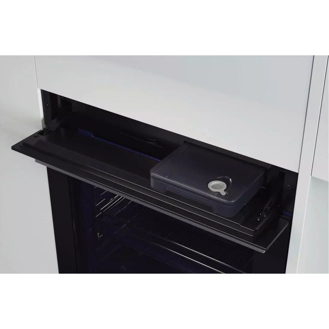 LG Built-In Electric Oven 60cm, 76 Liters, Black and Silver - WSED7667M.BBMZEEC