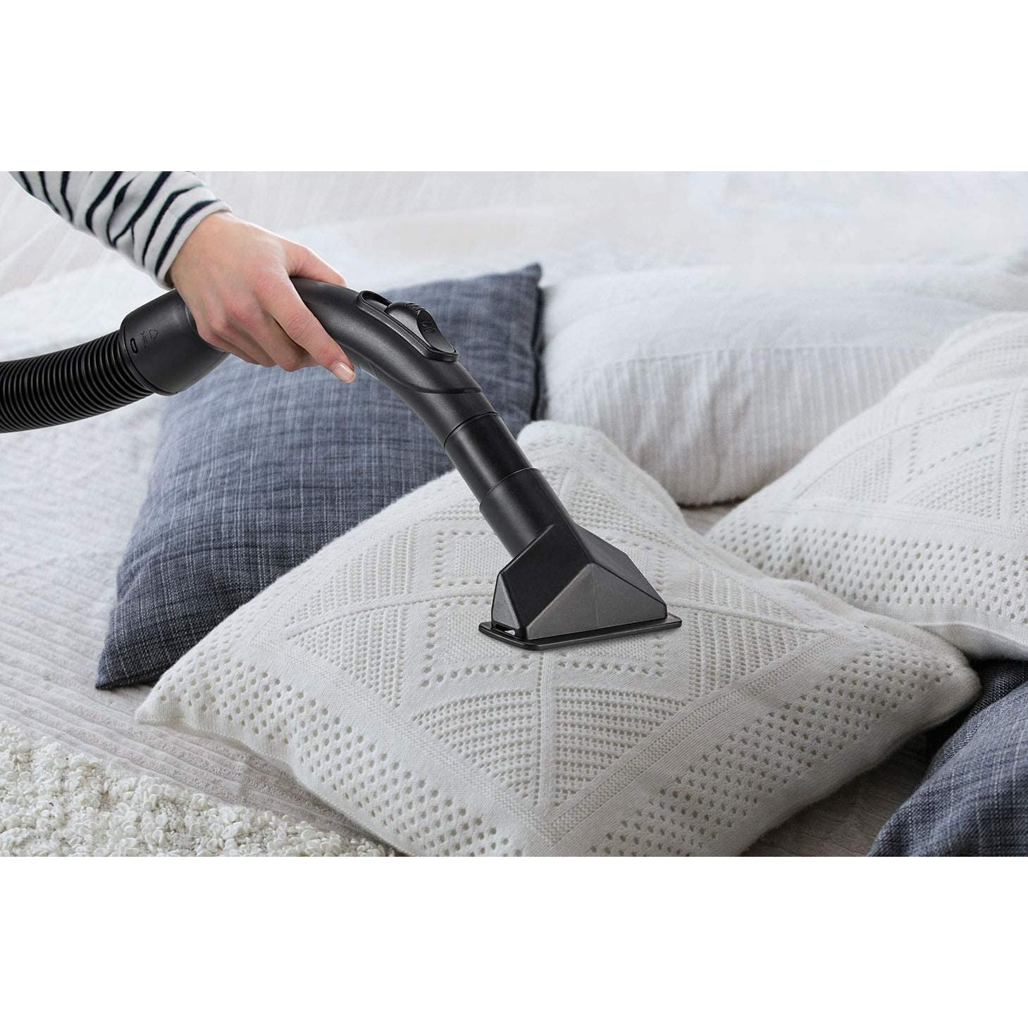 مكنسة برميل بلاك اند ديكر ، فضي واسود - WV1450-B5